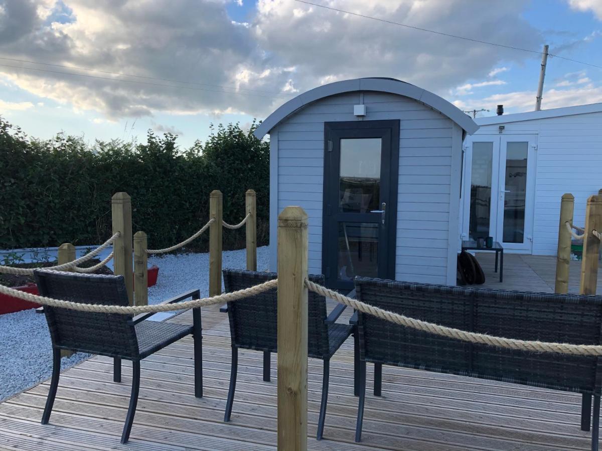 Estuary View - Cosy Shepherds Hut 킹스브리지 외부 사진