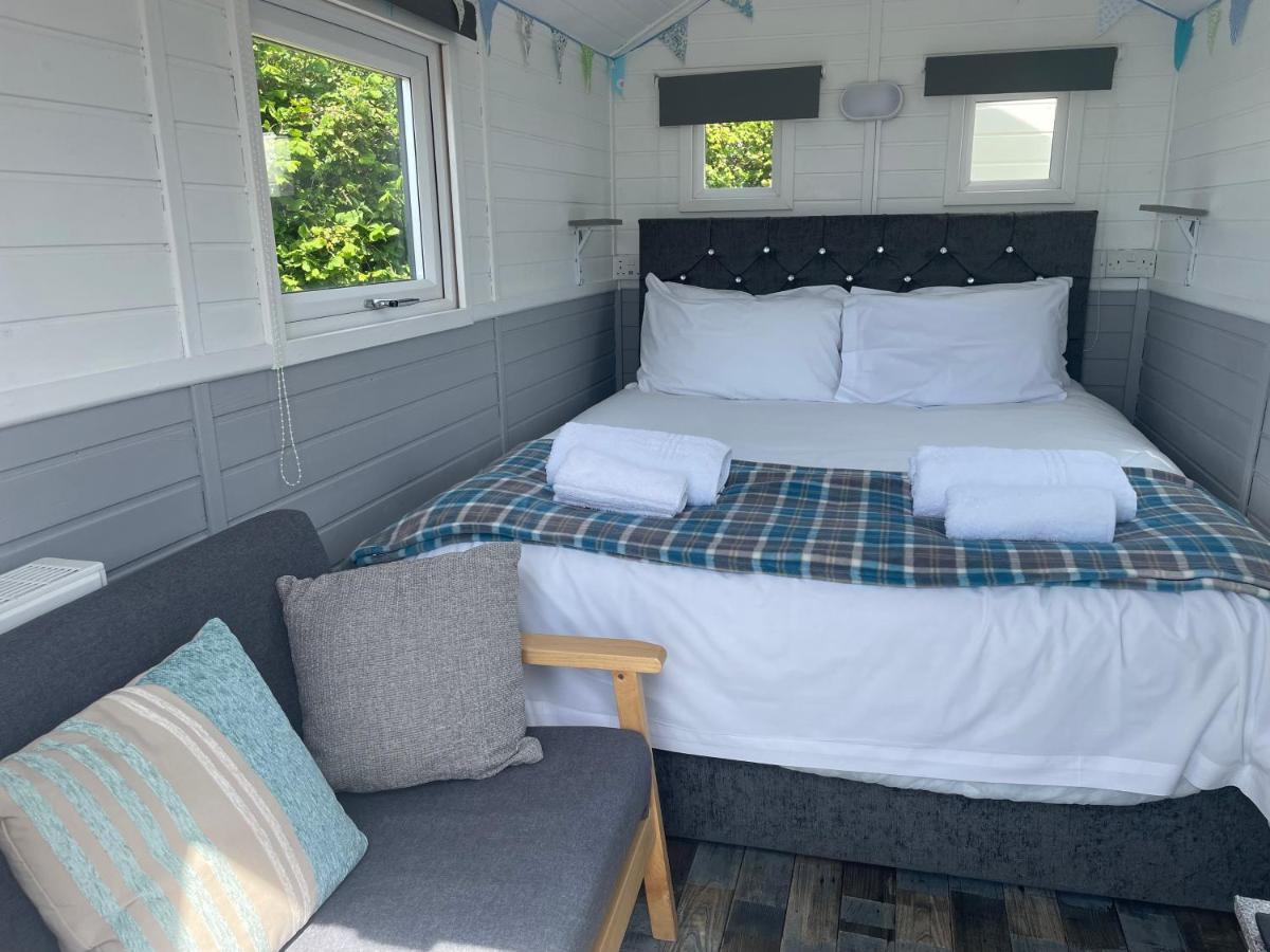 Estuary View - Cosy Shepherds Hut 킹스브리지 외부 사진